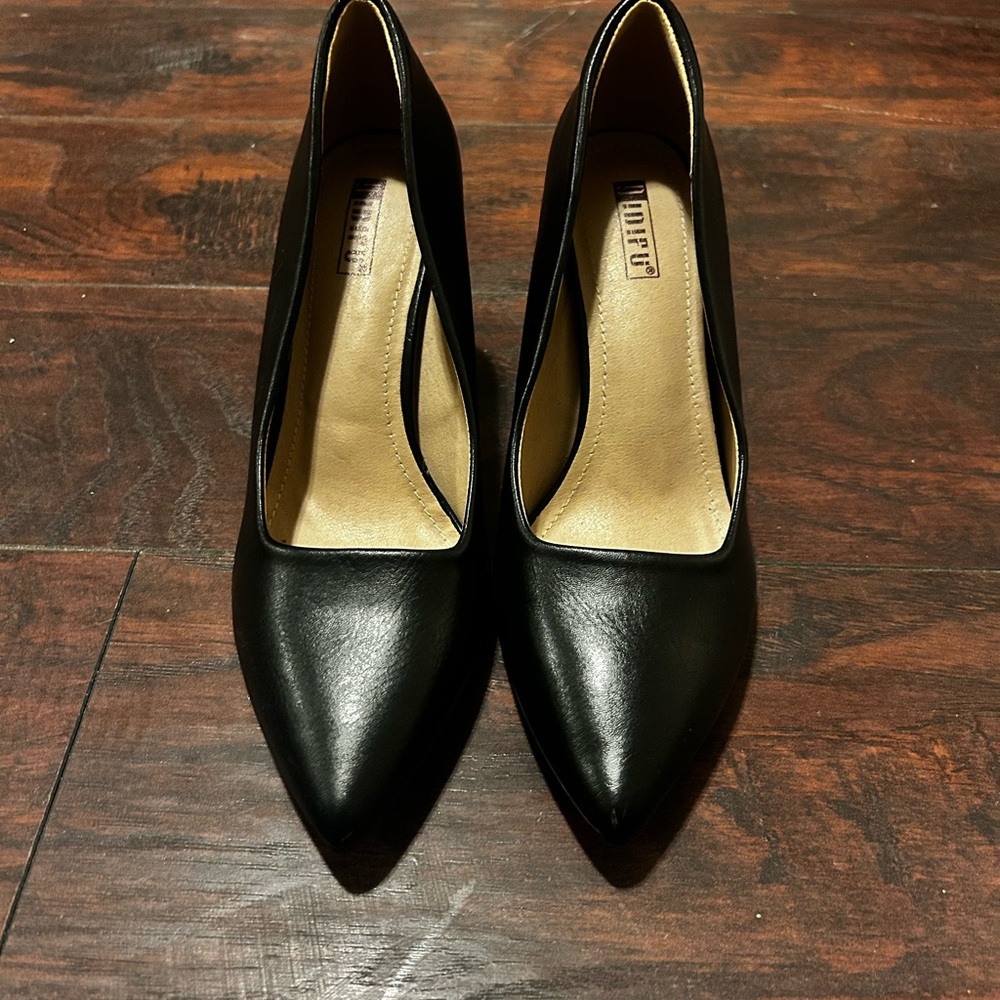 Amazon Elegant Leather Heels